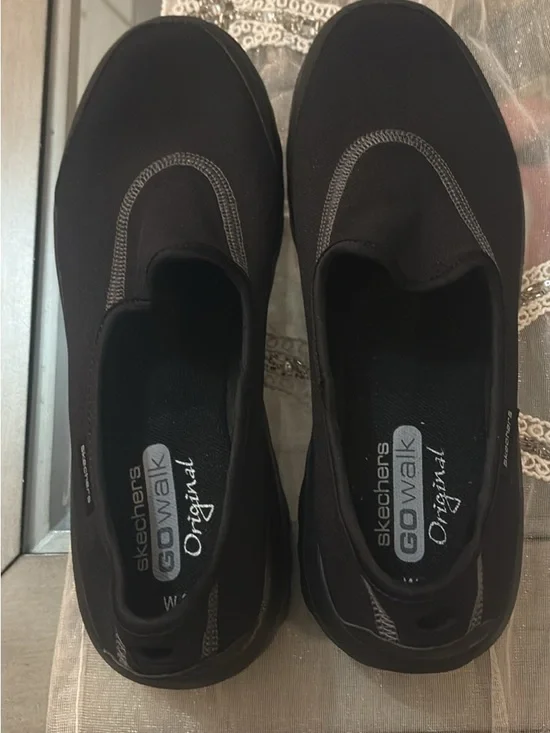 Skechers Black GOwalk Slip-On Men's Walking Shoes - Picture 2 of 4